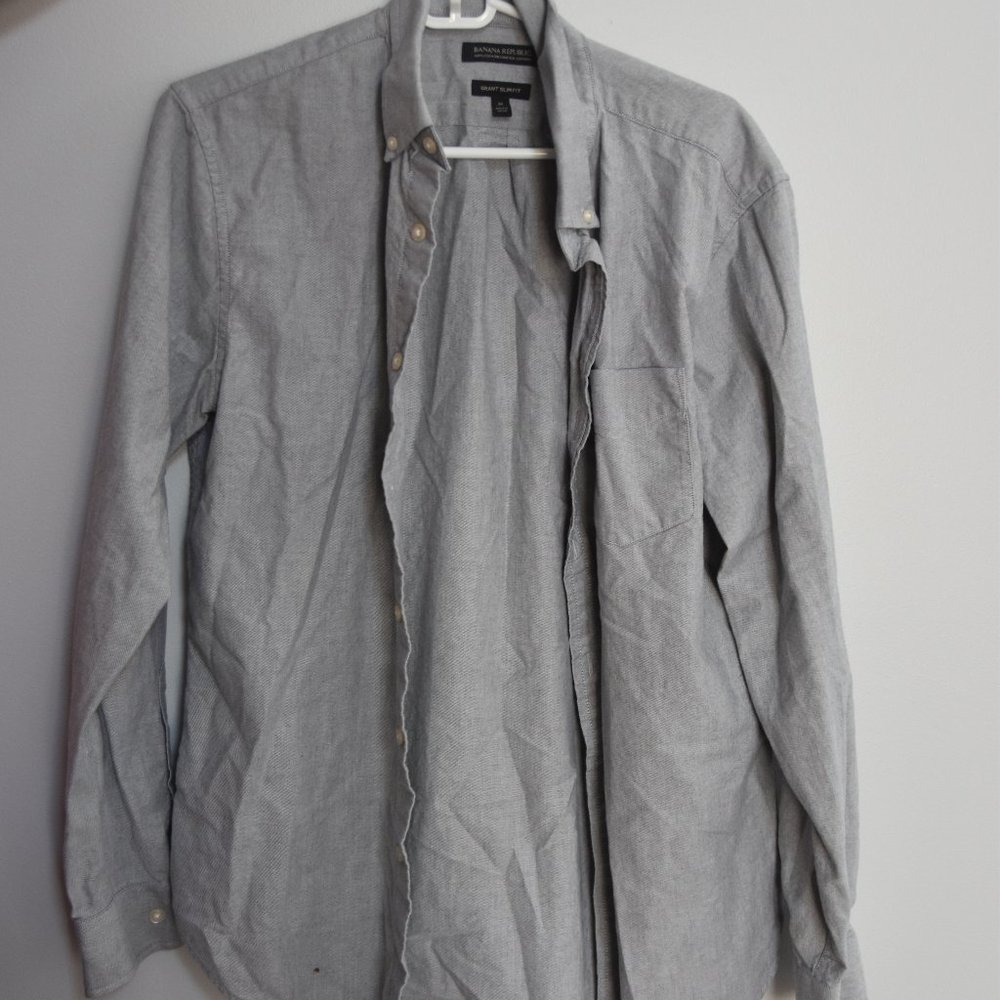 Banana Republic Grey Button Down Size Medium